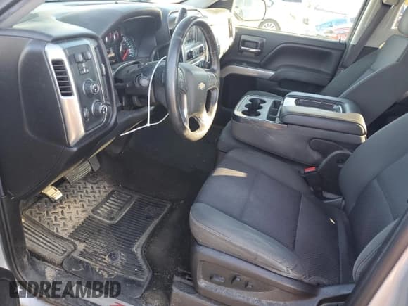 ✅ 2017 Chevrolet Silverado 1500 LT • VIN: 1GCVKREC5HZ237355 • Lot: 82060245. Wystawiony na Copart z przebiegiem 147 944 mil. Bezpłatny archiwum sprzedaży aukcyjnych z USA i szczegółowy raport historii pojazdu na DreamBid. Zdjęcie 7.