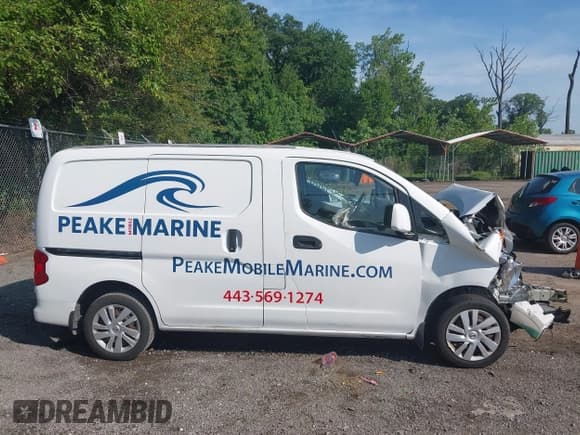 ✅ 2017 Nissan NV200 SV • VIN: 3N6CM0KN0HK705165 • Lot: 42843684. Listed on IAAI with 125,602 mi. Free auction sales archive from the USA and detailed vehicle history report at DreamBid. Image 13.