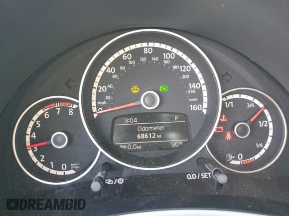 ✅ 2013 Volkswagen Beetle Turbo • VIN: 3VWVT7AT4DM686557 • Lot: 67603975. Wystawiony na Copart z przebiegiem 68 612 mil. Bezpłatny archiwum sprzedaży aukcyjnych z USA i szczegółowy raport historii pojazdu na DreamBid. Zdjęcie 9.