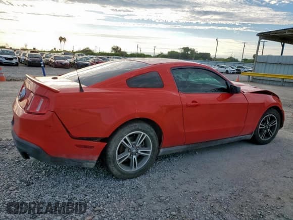 ✅ 2011 Ford Mustang V6 • VIN: 1ZVBP8AM7B5109563 • Lot: 84240165. Listed on Copart with 48,962 mi. Free auction sales archive from the USA and detailed vehicle history report at DreamBid. Image 3.