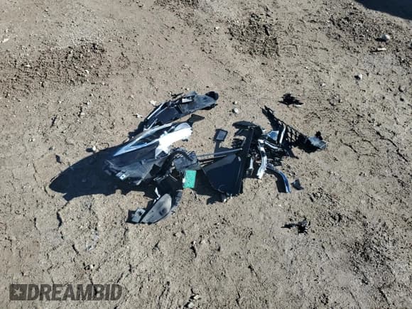 ✅ 2023 Chrysler Pacifica Touring • VIN: 2C4RC1FG2PR555427 • Lot: 70376465. Listed on Copart with 168,999 mi. Free auction sales archive from the USA and detailed vehicle history report at DreamBid. Image 13.