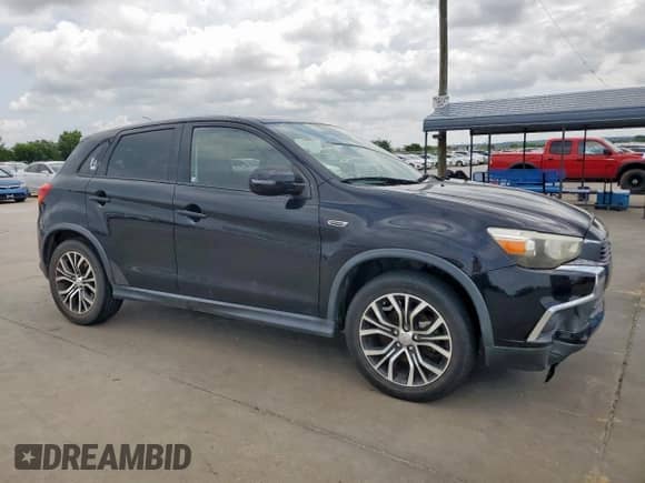 2016 Mitsubishi Outlander SE z VIN JA4AP3AW1GZ030192, wystawiony jako Copart lot #64548835 z przebiegiem 126 616 mil mil oraz Szkoda całkowita • Salvage title. Historia ofert i sprzedaży dostępna na DreamBid. Obrazek 4.