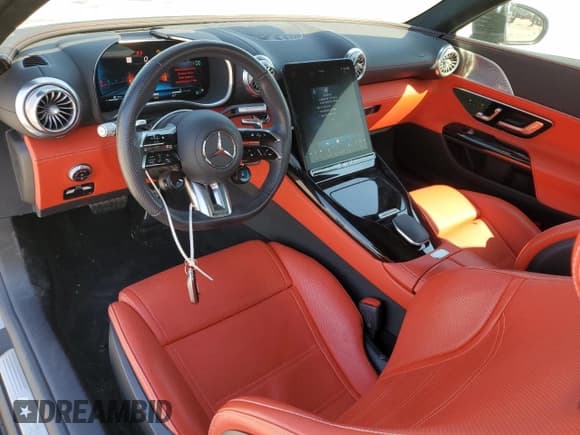 ✅ 2024 Mercedes-Benz AMG GT 55 • VIN: W1KRJ8AB8RF003554 • Лот: 71121235. Опубликован ранее на Copart с пробегом 18 488 миль. Бесплатный доступ к архиву аукционных продаж из США и подробный отчёт об истории автомобиля на DreamBid. Изображение 8.