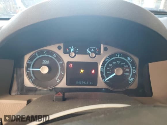 ✅ 2010 Mercury Mariner • VIN: 4M2CN9BG1AKJ07202 • Lot: 80851295. Listed on Copart with 136,254 mi. Free auction sales archive from the USA and detailed vehicle history report at DreamBid. Image 9.