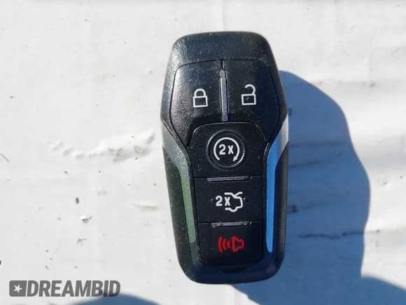 ✅ 2016 Ford Mustang V6 • VIN: 1FA6P8AM8G5211732 • Lot: 43506323. Listed on IAAI with 68,532 mi. Free auction sales archive from the USA and detailed vehicle history report at DreamBid. Image 11.