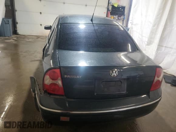 ✅ 2003 Volkswagen Passat GL • VIN: WVWMD63B43P395480 • Lot: 57059475. Listed on Copart with 143,232 mi. Free auction sales archive from the USA and detailed vehicle history report at DreamBid. Image 6.