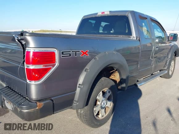 ✅ 2010 Ford F-150 XL • VIN: 1FTEX1EW7AFD37574 • Лот: 43583948. Опубликован ранее на IAAI с пробегом 134 682 миль. Бесплатный доступ к архиву аукционных продаж из США и подробный отчёт об истории автомобиля на DreamBid. Изображение 6.