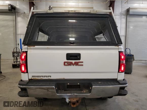 ✅ 2016 GMC Sierra 2500HD • VIN: 1GT22REG4GZ185642 • Lot: 63807845. Listed on Copart with 206,827 mi. Free auction sales archive from the USA and detailed vehicle history report at DreamBid. Image 6.