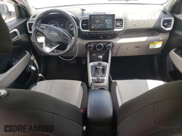 ✅ 2021 Hyundai Venue SEL • VIN: KMHRC8A32MU112797 • Lot: 56504095. Listed on Copart with 59,662 mi. Free auction sales archive from the USA and detailed vehicle history report at DreamBid. Image 8.