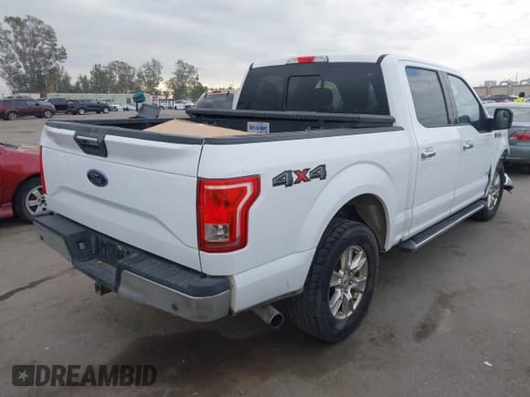 ✅ 2016 Ford F-150 XLT • VIN: 1FTEW1EG9GKD57448 • Lot: 43272508. Wystawiony na IAAI z przebiegiem 98 785 mil. Bezpłatny archiwum sprzedaży aukcyjnych z USA i szczegółowy raport historii pojazdu na DreamBid. Zdjęcie 4.
