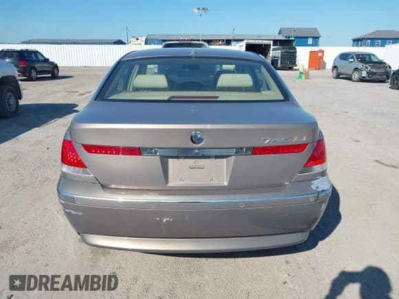 ✅ 2003 BMW 7 Series 745Li • VIN: WBAGN63493DR14954 • Lot: 42219740. Listed on IAAI with 98,342 mi. Free auction sales archive from the USA and detailed vehicle history report at DreamBid. Image 16.