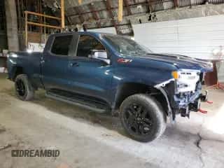 2022 Chevrolet Silverado 1500 LT Trail Boss z VIN 3GCUDFET3NG553742, wystawiony jako Copart lot #85265905 z przebiegiem 41 518 mil mil oraz Szkoda całkowita • Salvage title. Historia ofert i sprzedaży dostępna na DreamBid. Obrazek 4.