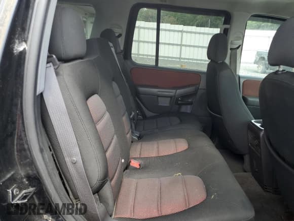 ✅ 2005 Ford Explorer XLT • VIN: 1FMZU73W15UA17079 • Лот: 64282975. Опубликован ранее на Copart с пробегом 149 529 миль. Бесплатный доступ к архиву аукционных продаж из США и подробный отчёт об истории автомобиля на DreamBid. Изображение 11.