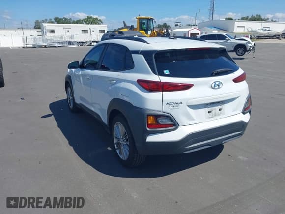 ✅ 2018 Hyundai Kona SEL • VIN: KM8K62AA5JU073459 • Лот: 43352612. Опубликован ранее на IAAI с пробегом 77 655 миль. Бесплатный доступ к архиву аукционных продаж из США и подробный отчёт об истории автомобиля на DreamBid. Изображение 3.