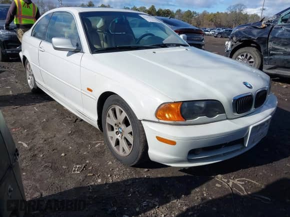 2000 BMW 3 Series 323Ci с VIN WBABM3347YJN84185, выставлен на аукционе IAAI как лот 41503159 с пробегом 164 152 миль миль и . История ставок и продаж доступна на DreamBid. Изображение 1.