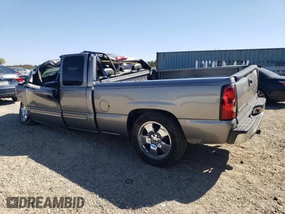 ✅ 2006 Chevrolet Silverado SS • VIN: 2GCEC19N261117884 • Лот: 70653254. Опубликован ранее на Copart с пробегом 96 213 миль. Бесплатный доступ к архиву аукционных продаж из США и подробный отчёт об истории автомобиля на DreamBid. Изображение 2.