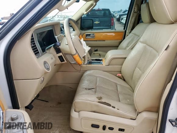 ✅ 2009 Lincoln Navigator • VIN: 5LMFU27599EJ02238 • Lot: 63526855. Listed on Copart with 224,776 mi. Free auction sales archive from the USA and detailed vehicle history report at DreamBid. Image 7.