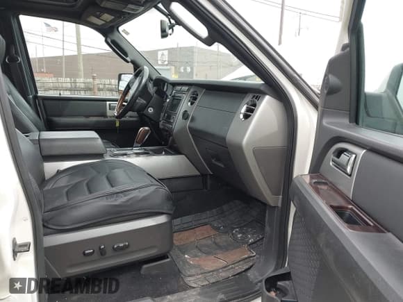 ✅ 2008 Ford Expedition Limited • VIN: 1FMFU20518LA60445 • Lot: 41840309. Listed on IAAI with 232,149 mi. Free auction sales archive from the USA and detailed vehicle history report at DreamBid. Image 5.