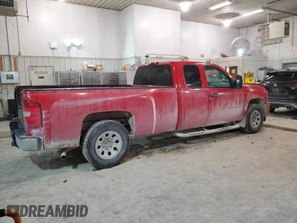 2008 Chevrolet Silverado 1500 Work Truck with VIN 1GCEC19J68E159389, listed as a Copart auction lot 43953415 with 366,876 mi miles and Salvage title. Bid and sale history available at DreamBid. Image 3.