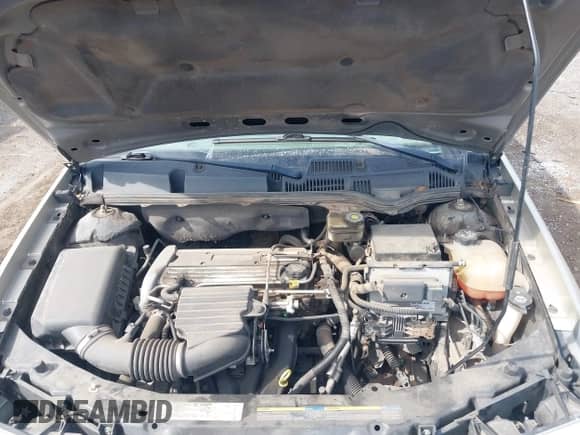 2004 Saturn ION ION 2 z VIN 1G8AJ52F94Z121055, wystawiony jako IAAI lot #42846694 z przebiegiem 95 657 mil mil oraz . Historia ofert i sprzedaży dostępna na DreamBid. Obrazek 10.