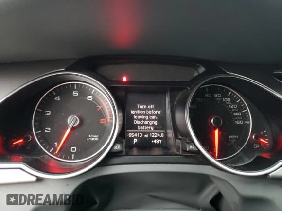 ✅ 2013 Audi A5 Premium • VIN: WAUAFAFH3DN013644 • Lot: 86803354. Wystawiony na Copart z przebiegiem 95 413 mil. Bezpłatny archiwum sprzedaży aukcyjnych z USA i szczegółowy raport historii pojazdu na DreamBid. Zdjęcie 9.