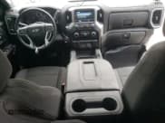 ✅ 2022 Chevrolet Silverado 1500 • VIN: 1GCUYFETXNZ123629 • Лот: 43431105. Опубликован ранее на Copart с пробегом 68 040 миль. Бесплатный доступ к архиву аукционных продаж из США и подробный отчёт об истории автомобиля на DreamBid. Изображение 8.