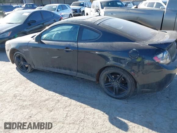 2008 Hyundai Tiburon GS с VIN KMHHM66D88U264507, выставлен на аукционе IAAI как лот 41441058 с пробегом 181 891 миль миль и . История ставок и продаж доступна на DreamBid. Изображение 3.