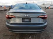 ✅ 2019 Volkswagen Jetta S • VIN: 3VWC57BU0KM124046 • Lot: 75404764. Wystawiony na Copart z przebiegiem 77 570 mil. Bezpłatny archiwum sprzedaży aukcyjnych z USA i szczegółowy raport historii pojazdu na DreamBid. Zdjęcie 6.