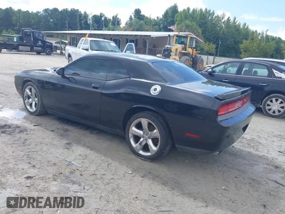 ✅ 2014 Dodge Challenger Rallye Redline • VIN: 2C3CDYAG4EH141043 • Lot: 42992058. Wystawiony na IAAI z przebiegiem 165 757 mil. Bezpłatny archiwum sprzedaży aukcyjnych z USA i szczegółowy raport historii pojazdu na DreamBid. Zdjęcie 3.