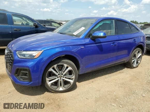 ✅ 2022 Audi Q5 Sportback S line Premium Plus • VIN: WA15AAFY2N2015563 • Lot: 61408015. Listed on Copart with 43,561 mi. Free auction sales archive from the USA and detailed vehicle history report at DreamBid. Image 1.