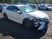 ✅ 2019 Toyota Camry SE • VIN: 4T1B11HK5KU764659 • Лот: 43313485. Опубликован ранее на IAAI с пробегом 64 955 миль. Бесплатный доступ к архиву аукционных продаж из США и подробный отчёт об истории автомобиля на DreamBid. Изображение 1.