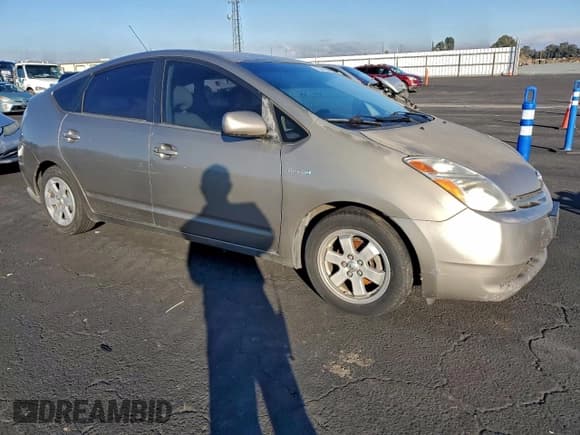✅ 2009 Toyota Prius Touring • VIN: JTDKB20U097825123 • Lot: 93937625. Listed on Copart with 223,720 mi. Free auction sales archive from the USA and detailed vehicle history report at DreamBid. Image 4.