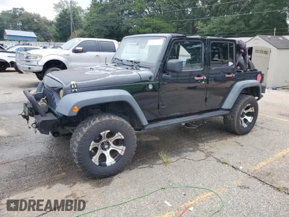 ✅ 2007 Jeep Wrangler Unlimited X • VIN: 1J4GA391X7L105351 • Лот: 67572415. Опубликован ранее на Copart с пробегом 233 948 миль. Бесплатный доступ к архиву аукционных продаж из США и подробный отчёт об истории автомобиля на DreamBid. Изображение 1.