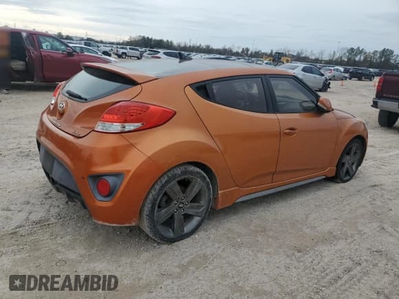 ✅ 2014 Hyundai Veloster Turbo • VIN: KMHTC6AE7EU210950 • Lot: 88154055. Wystawiony na Copart z przebiegiem 135 628 mil. Bezpłatny archiwum sprzedaży aukcyjnych z USA i szczegółowy raport historii pojazdu na DreamBid. Zdjęcie 3.