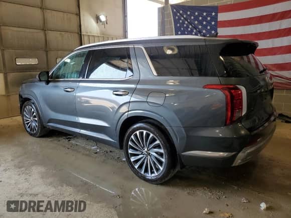 2023 Hyundai Palisade Calligraphy с VIN KM8R74GE7PU611850, выставлен на аукционе Copart как лот 63023794 с пробегом 36 259 миль миль и Списание • Salvage title. История ставок и продаж доступна на DreamBid. Изображение 2.