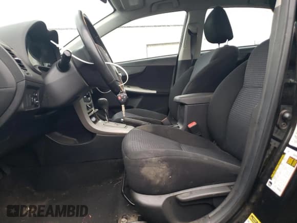 ✅ 2009 Toyota Corolla XRS • VIN: 1NXBE40EX9Z126333 • Lot: 91317775. Listed on Copart with 217,332 mi. Free auction sales archive from the USA and detailed vehicle history report at DreamBid. Image 7.