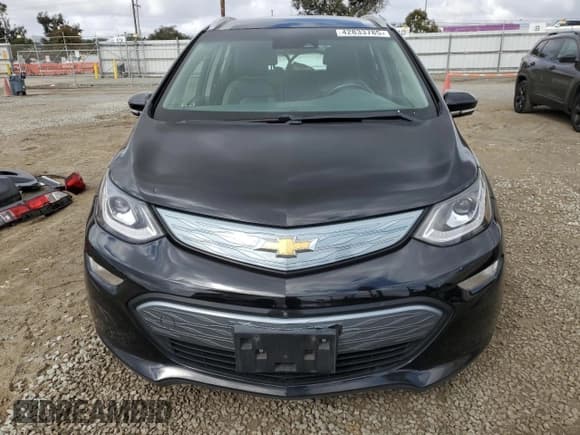 ✅ 2017 Chevrolet Bolt EV Premier • VIN: 1G1FX6S07H4186140 • Lot: 42833785. Wystawiony na Copart z przebiegiem 125 587 mil. Bezpłatny archiwum sprzedaży aukcyjnych z USA i szczegółowy raport historii pojazdu na DreamBid. Zdjęcie 5.