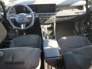 ✅ 2025 Hyundai Tucson SEL • VIN: 5NMJBCDE4SH500168 • Lot: 70480445. Wystawiony na Copart z przebiegiem 9 131 mil. Bezpłatny archiwum sprzedaży aukcyjnych z USA i szczegółowy raport historii pojazdu na DreamBid. Zdjęcie 8.