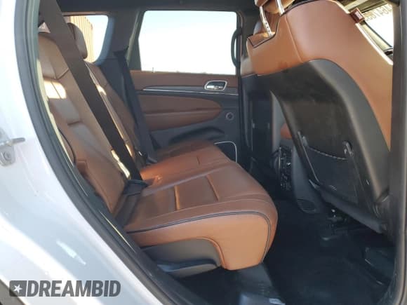 ✅ 2019 Jeep Grand Cherokee Summit • VIN: 1C4RJFJT0KC604052 • Lot: 84647635. Listed on Copart with 84,957 mi. Free auction sales archive from the USA and detailed vehicle history report at DreamBid. Image 11.