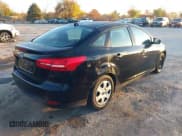 ✅ 2017 Ford Focus S • VIN: 1FADP3E22HL252681 • Lot: 43573339. Wystawiony na IAAI z przebiegiem 129 946 mil. Bezpłatny archiwum sprzedaży aukcyjnych z USA i szczegółowy raport historii pojazdu na DreamBid. Zdjęcie 4.