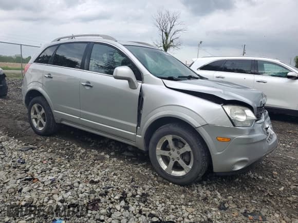 ✅ 2012 Chevrolet Captiva Sport LTZ • VIN: 3GNFL4E59CS634733 • Lot: 56943625. Wystawiony na Copart z przebiegiem 200 616 mil. Bezpłatny archiwum sprzedaży aukcyjnych z USA i szczegółowy raport historii pojazdu na DreamBid. Zdjęcie 4.