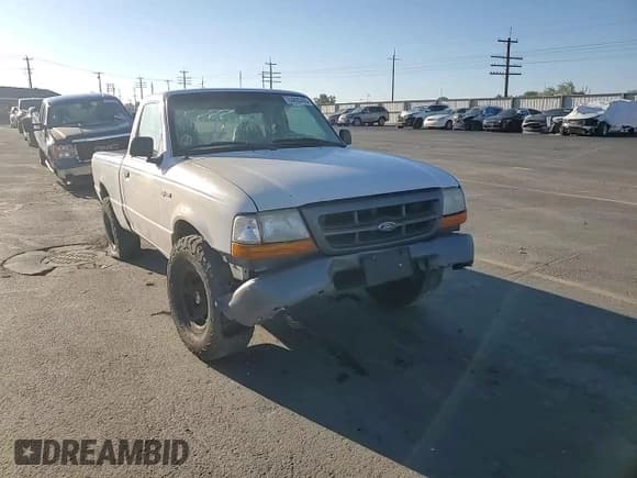 ✅ 1999 Ford Ranger XL • VIN: 1FTYR10CXXUB88148 • Lot: 84800485. Wystawiony na Copart z przebiegiem 136 531 mil. Bezpłatny archiwum sprzedaży aukcyjnych z USA i szczegółowy raport historii pojazdu na DreamBid. Zdjęcie 13.