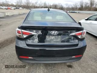 ✅ 2016 Hyundai Sonata SE • VIN: KMHE24L18GA025627 • Лот: 70161692. Опубликован ранее на Copart с пробегом 176 228 миль. Бесплатный доступ к архиву аукционных продаж из США и подробный отчёт об истории автомобиля на DreamBid. Изображение 6.