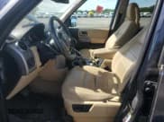 ✅ 2008 Land Rover LR3 SE • VIN: SALAE25408A463185 • Лот: 73234574. Опубликован ранее на Copart с пробегом 141 121 миль. Бесплатный доступ к архиву аукционных продаж из США и подробный отчёт об истории автомобиля на DreamBid. Изображение 7.