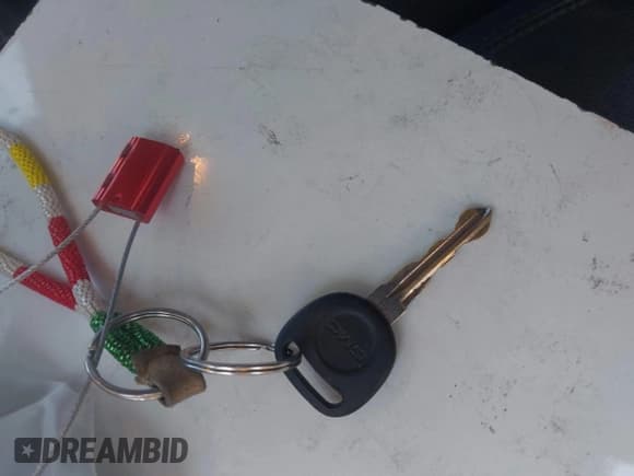 ✅ 2010 GMC Sierra 1500 • VIN: 3GTXKWE24AG234306 • Лот: 42827210. Опубликован ранее на IAAI с пробегом 233 810 миль. Бесплатный доступ к архиву аукционных продаж из США и подробный отчёт об истории автомобиля на DreamBid. Изображение 11.