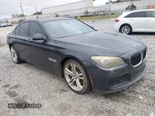 ✅ 2011 BMW 7 Series 750i • VIN: WBAKA8C51BCY36927 • Lot: 43394678. Wystawiony na IAAI z przebiegiem 123 804 mil. Bezpłatny archiwum sprzedaży aukcyjnych z USA i szczegółowy raport historii pojazdu na DreamBid. Zdjęcie 1.
