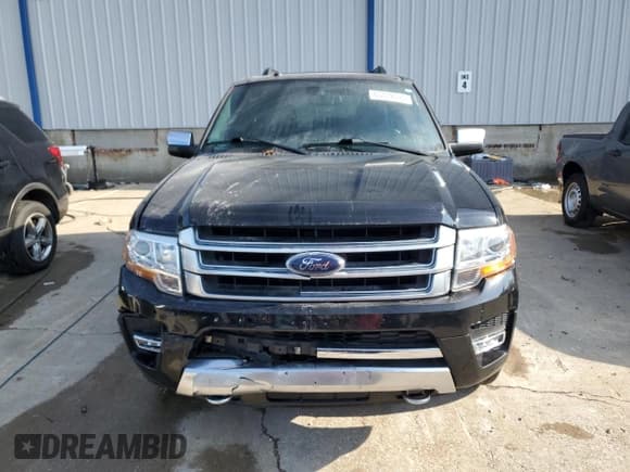 ✅ 2016 Ford Expedition Platinum • VIN: 1FMJU1MT4GEF16843 • Лот: 65472095. Опубликован ранее на Copart с пробегом 111 765 миль. Бесплатный доступ к архиву аукционных продаж из США и подробный отчёт об истории автомобиля на DreamBid. Изображение 5.