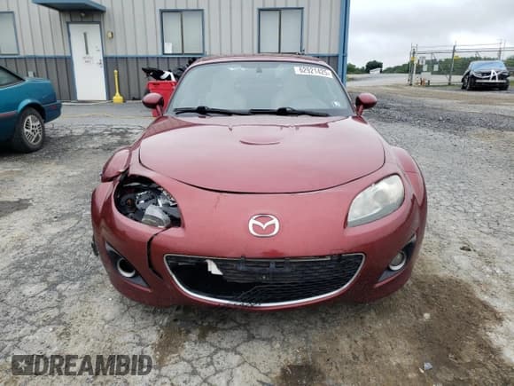 ✅ 2010 Mazda MX-5 Miata Grand Touring • VIN: JM1NC2FF8A0211579 • Lot: 62921425. Wystawiony na Copart z przebiegiem 136 503 mil. Bezpłatny archiwum sprzedaży aukcyjnych z USA i szczegółowy raport historii pojazdu na DreamBid. Zdjęcie 5.