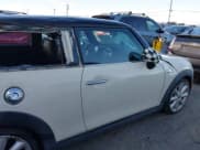 ✅ 2014 MINI Hardtop S • VIN: WMWXM7C55ET925802 • Лот: 43735271. Опубликован ранее на IAAI с пробегом 148 781 миль. Бесплатный доступ к архиву аукционных продаж из США и подробный отчёт об истории автомобиля на DreamBid. Изображение 14.
