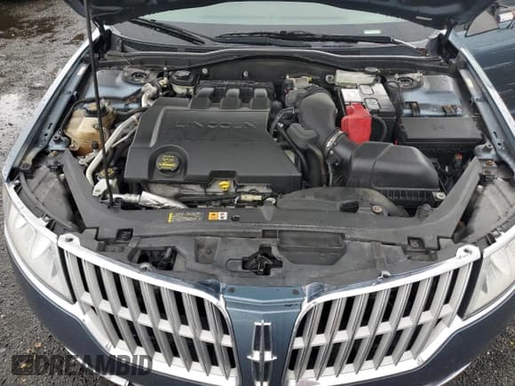 ✅ 2012 Lincoln MKZ • VIN: 3LNHL2JC8CR833995 • Lot: 90371195. Wystawiony na Copart z przebiegiem 93 694 mil. Bezpłatny archiwum sprzedaży aukcyjnych z USA i szczegółowy raport historii pojazdu na DreamBid. Zdjęcie 11.